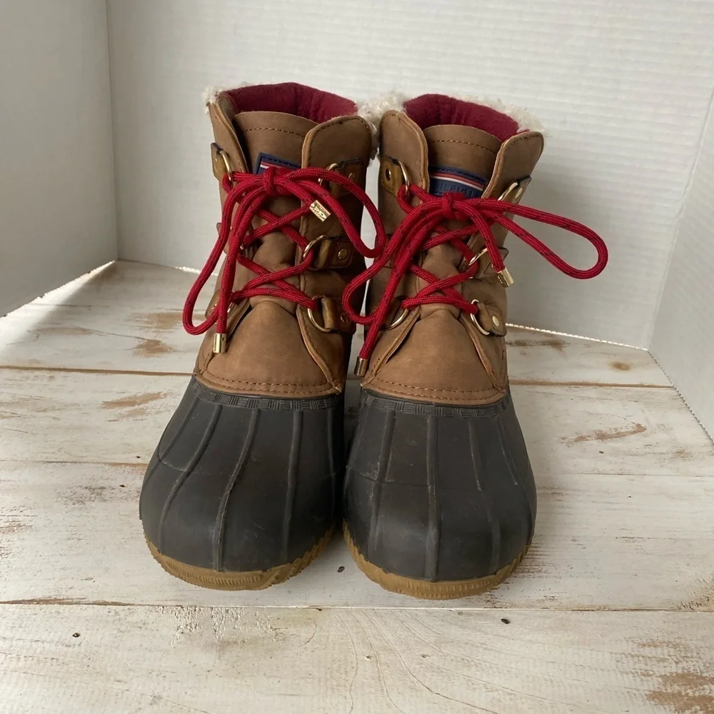 TOMMY HILFIGER duck boots faux fur preppy gorpcore streetwear brown sz 10 EUC